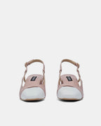 Sandalias de piel rosa estilo old money