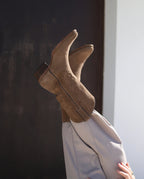 Bota cowboy ante marrón mujer media caña