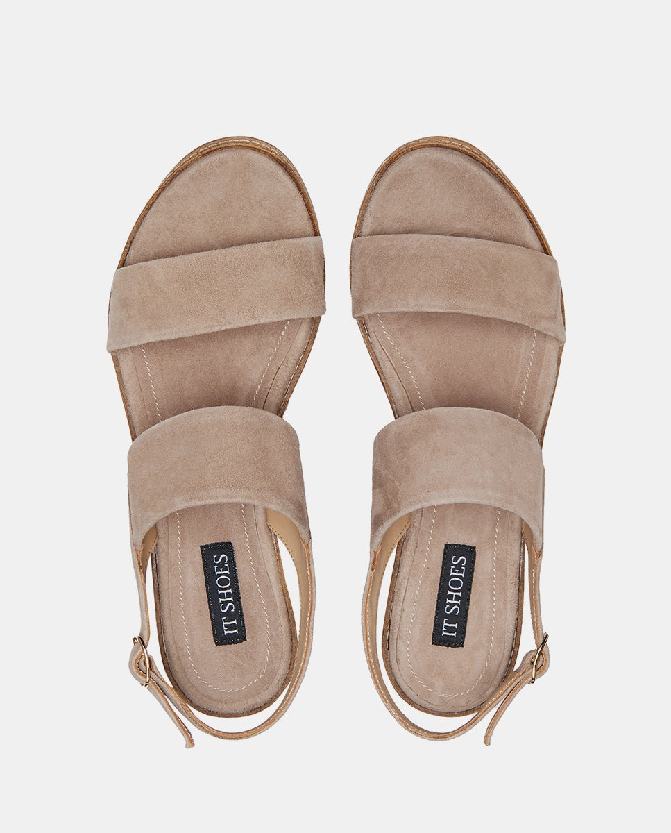Par de sandalias en ante taupe con cuña y plataforma