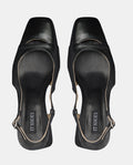 zapato negro con tacón destalonado para mujer