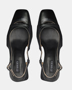 zapato negro con tacón destalonado para mujer