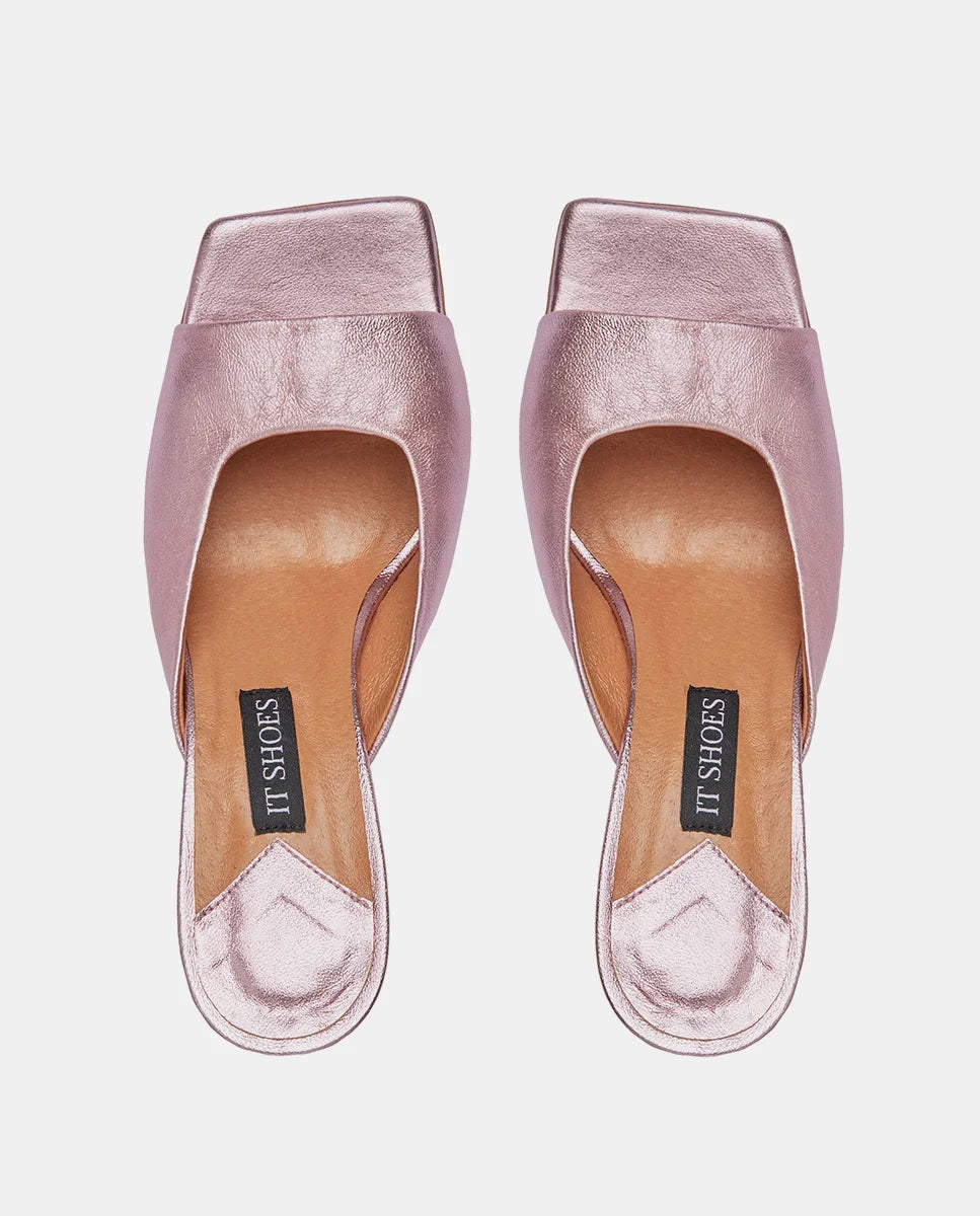 Sandalias rosa metalizado con tacón
