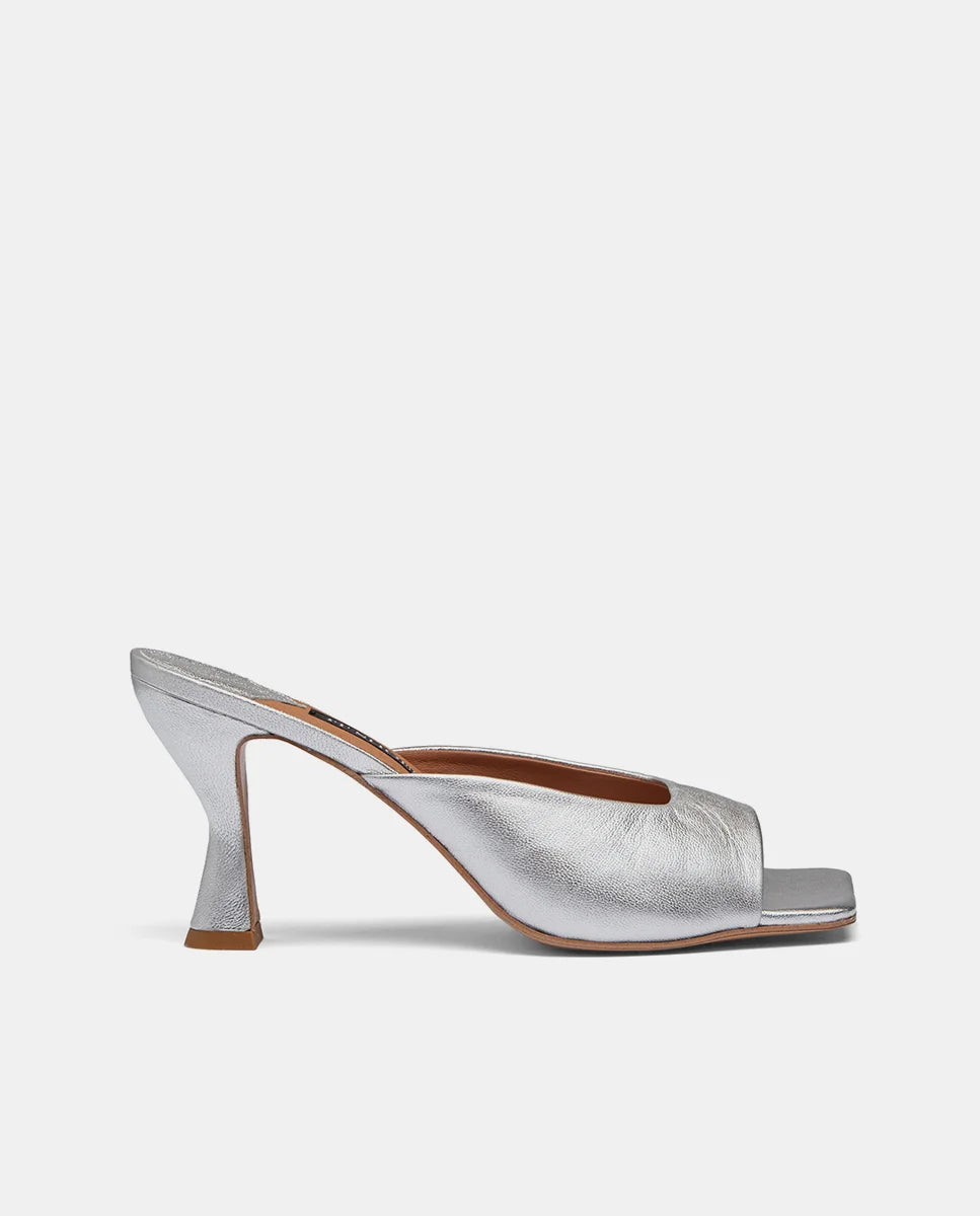 Sandalias de tacón plateadas