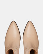 botín en piel nude para mujer estilo cowboy
