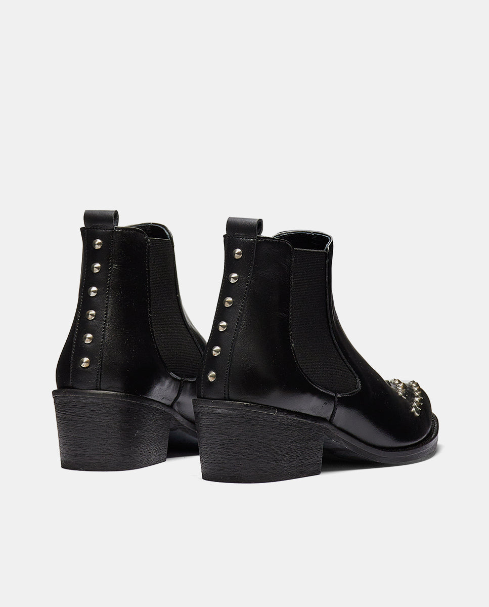 botin tachas negro plano
