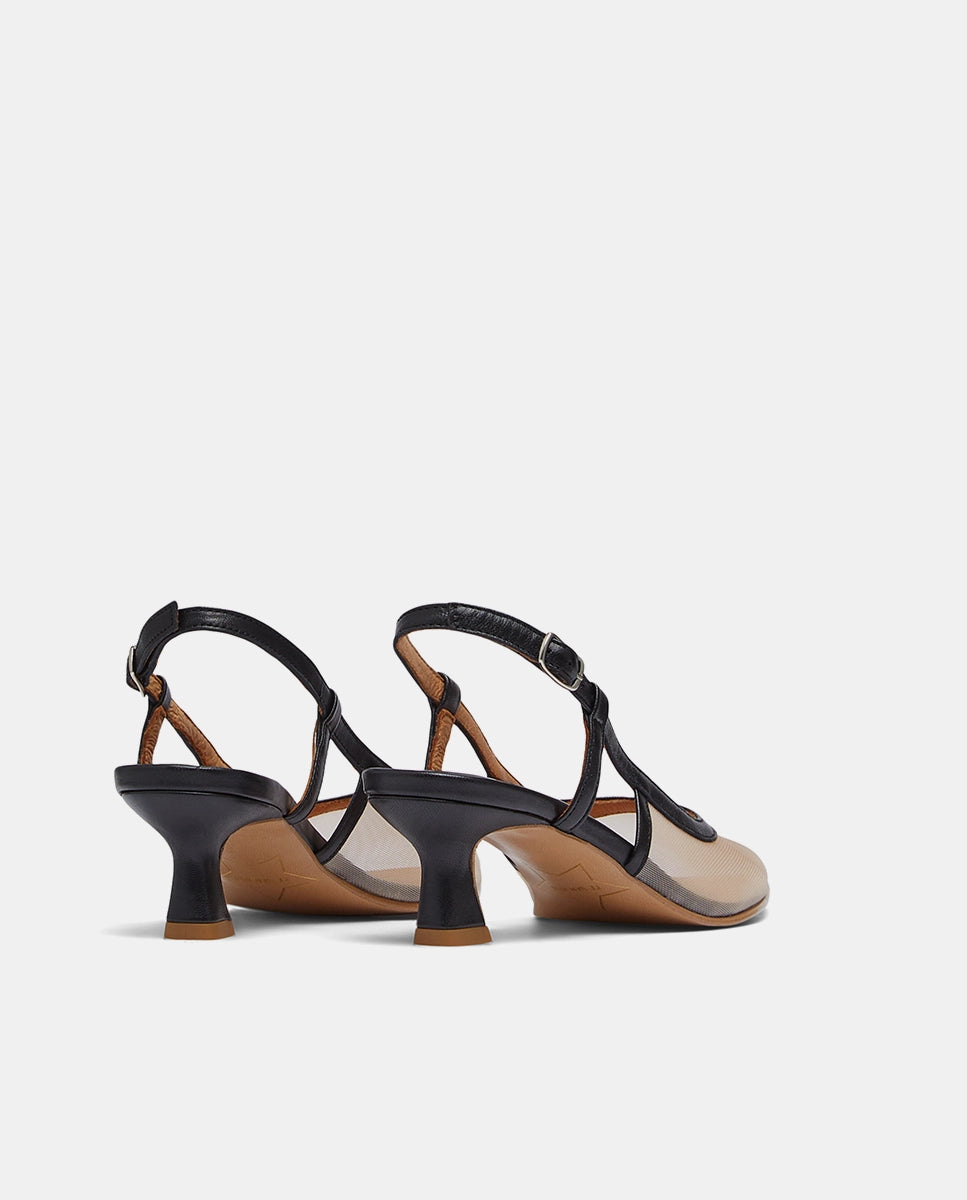Sandalias old money con punta transparente