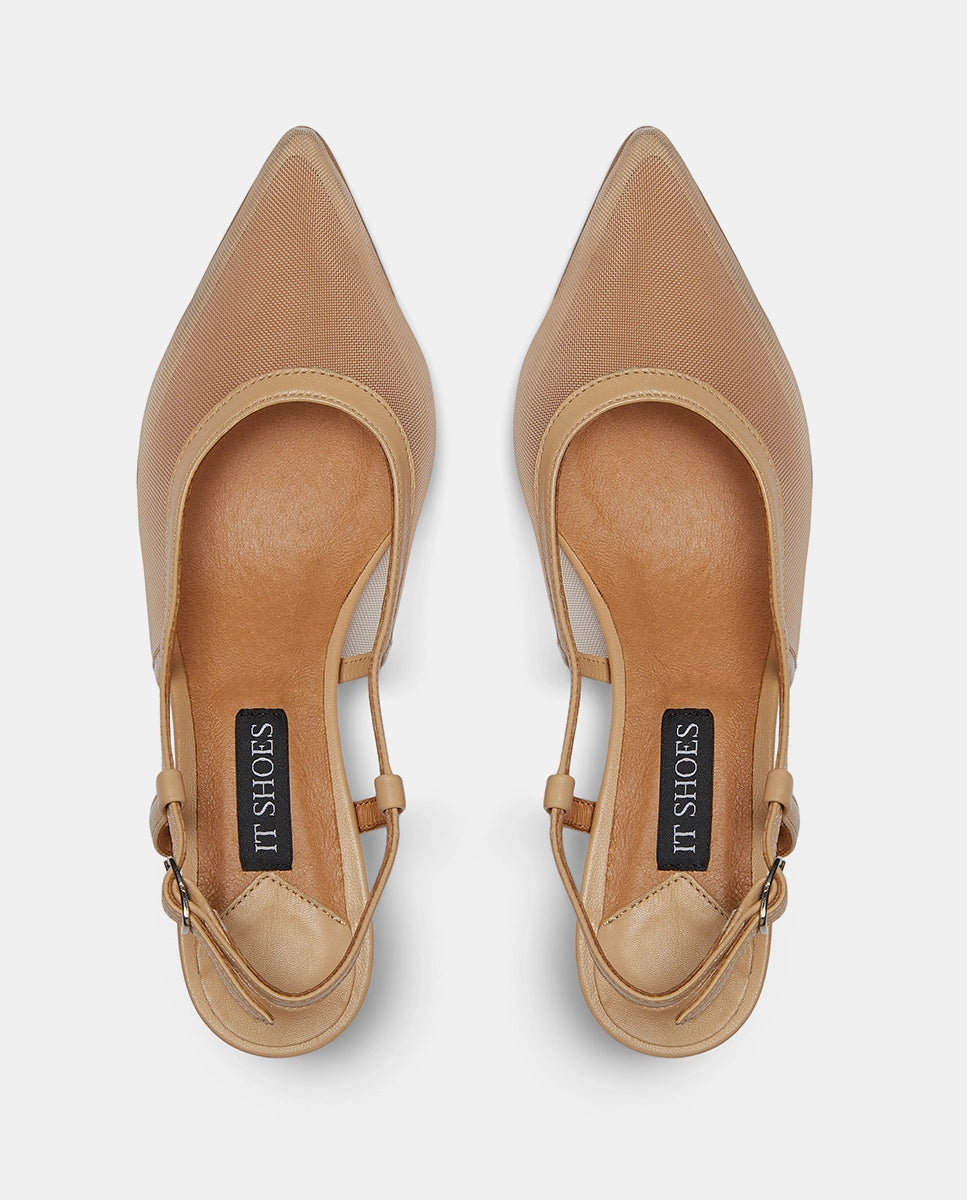 sandalias con tacón en nude y semitransparentes
