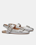 sandalias color plata con hebilla doble