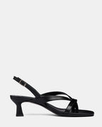 It Colette Black