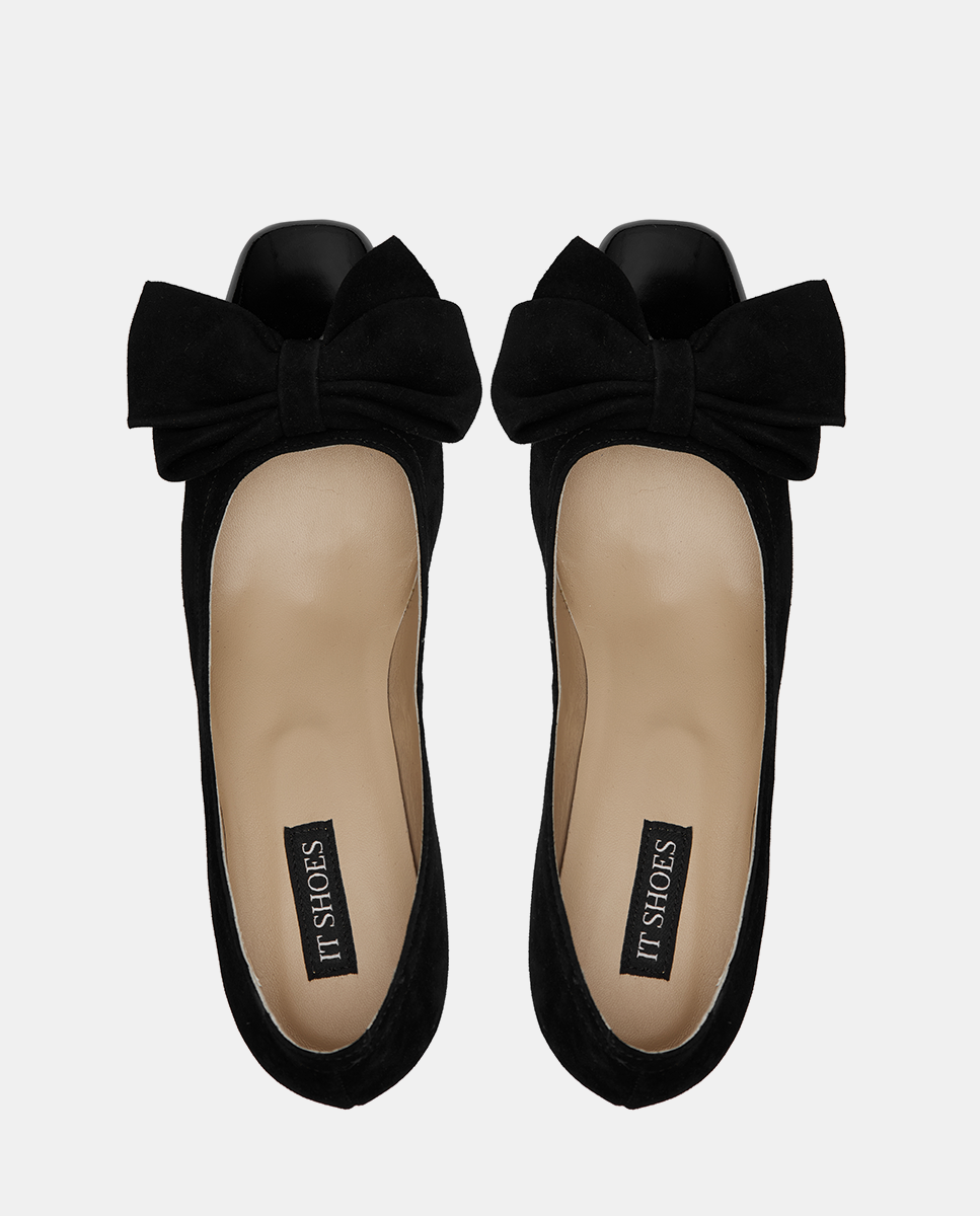 Zapatos en ante negro con lazo y tacón medio